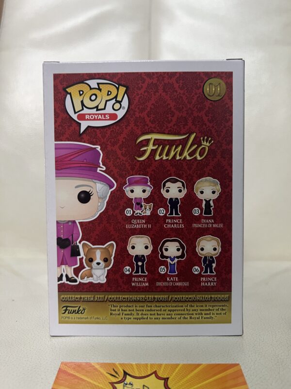 Queen Elizabeth II (with corgi) pop! - Image 4