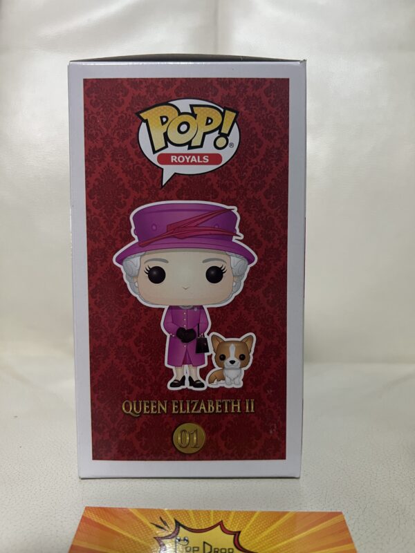 Queen Elizabeth II (with corgi) pop! - Image 5