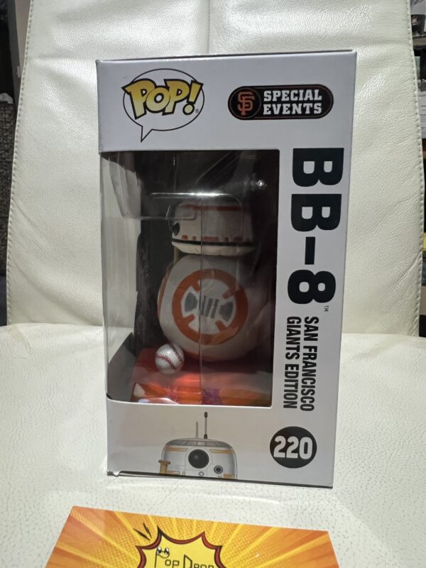 BB-8 (baseball) Funko Pop! - Image 2